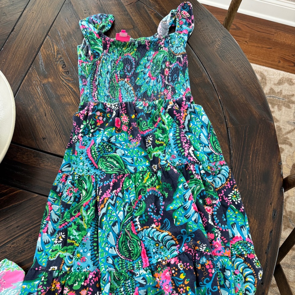 Girls dress